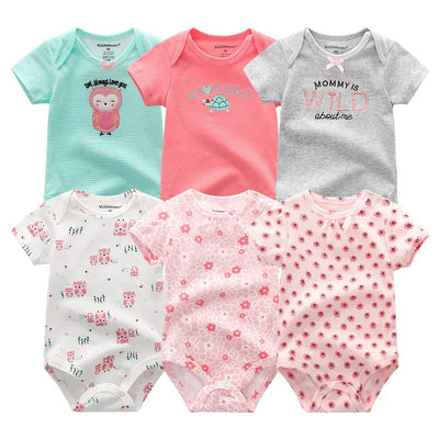 Pack of 6 Cotton Bodysuits - Comfort and Softness for Baby 🌿