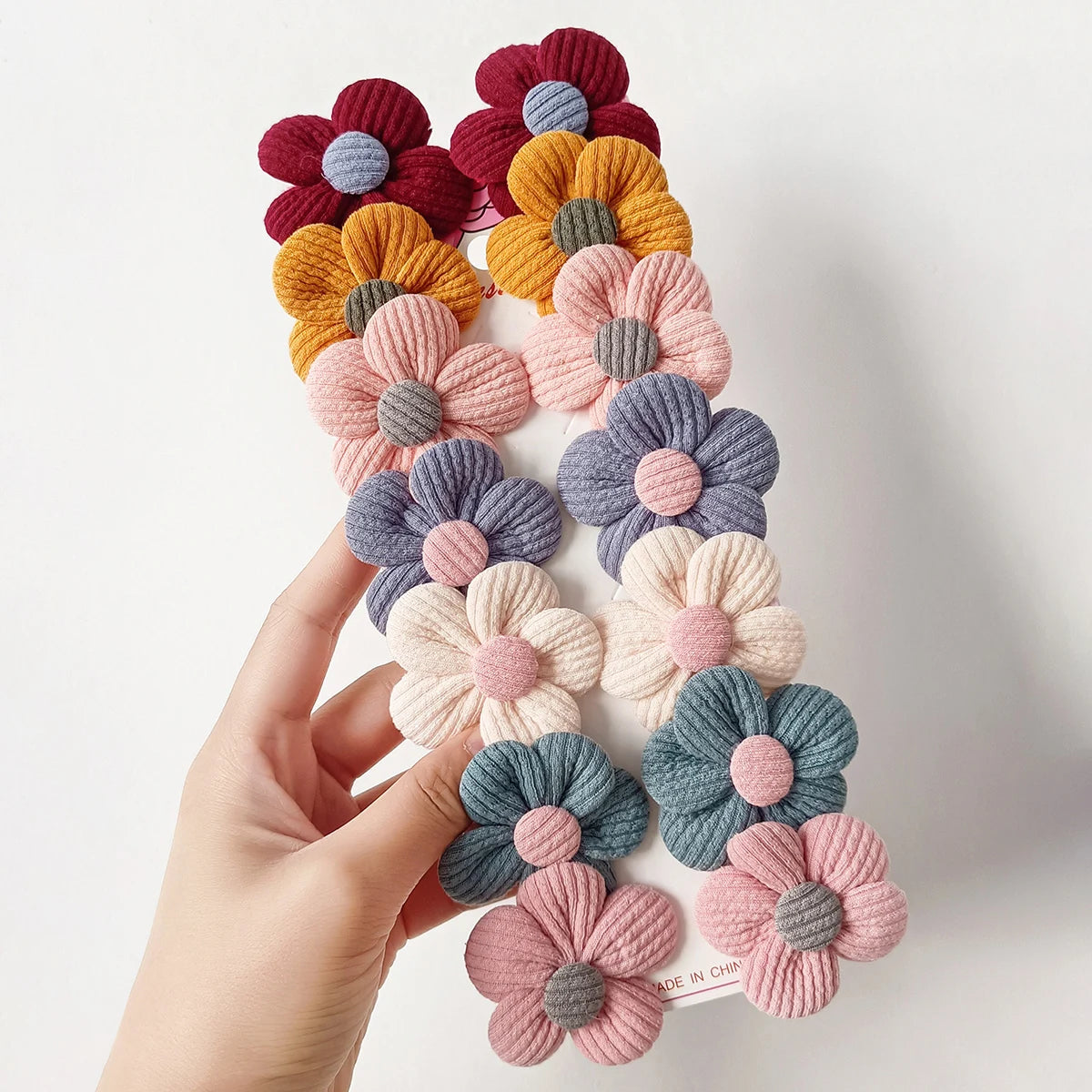 🌸 14-Piece Cute Floral Hair Clips for Girls
