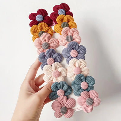 🌸 14-Piece Cute Floral Hair Clips for Girls